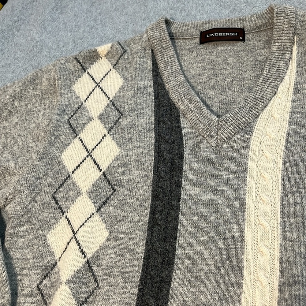 Lindbergh Argyle & Cable Knit Wool Sweater - Men's Medium - Gray V-Neck Academia